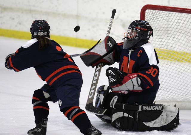 GIRLS_HOCKEY_06
