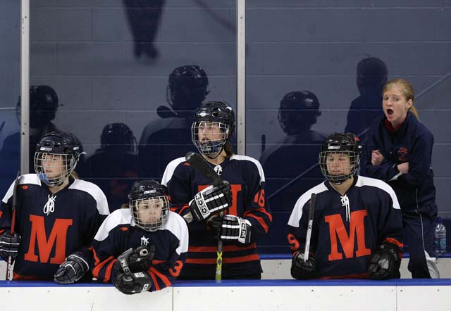 GIRLS_HOCKEY_09