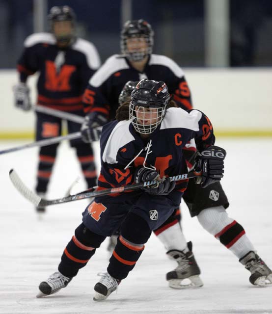 GIRLS_HOCKEY_11
