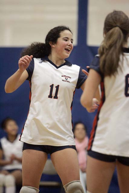GIRLS_VOLLEYBALL_01