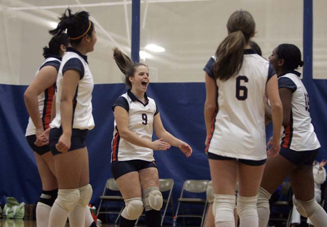 GIRLS_VOLLEYBALL_22