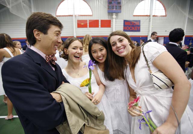 GRADUATION_2008_025