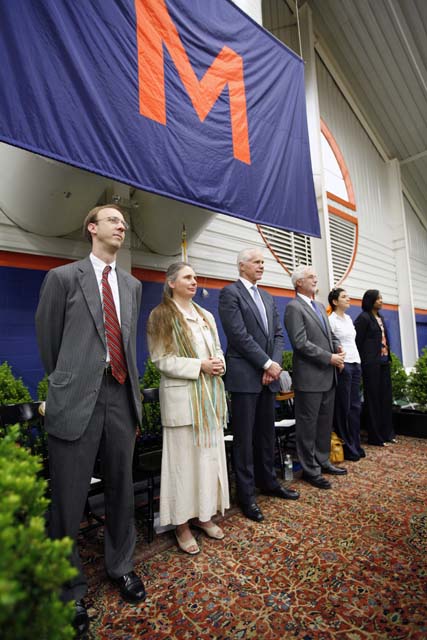 GRADUATION_2008_030